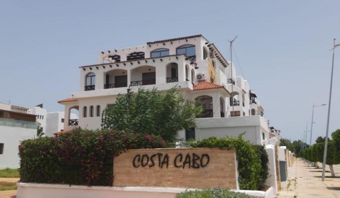 Bel appartement à louer dans un superbe complexe (Costa Cabo) vue sur piscine à 5 min de la plage de martil ... Route Cabo negro