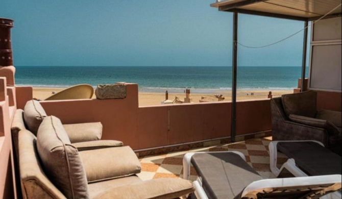 Appartement avec grande terrasse privée vue sur mer à imi ouadar