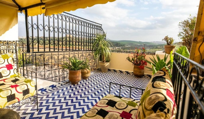 3 bedrooms appartement with enclosed garden and wifi at Fes