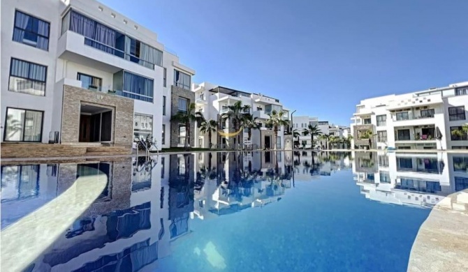 2 bedrooms with huge terrace access to the pool