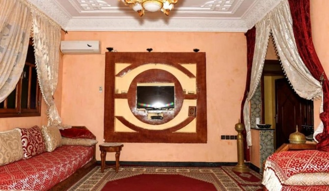 Joli calm Appartement avec une touche Marocaine