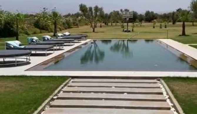 Villa luxueuse avec piscine