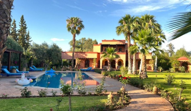 Villa privé 5 chambres avec piscine Marrakech