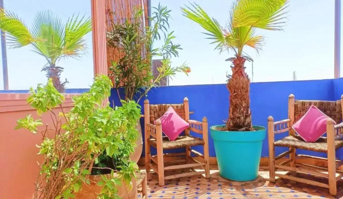 RARE : SUPERBE APPARTEMENT & GRANDE TERRASSE AVEC VUE DEGAGEE DANS LE + JOLI QUARTIER DE MARRAKECH, MAJORELLE