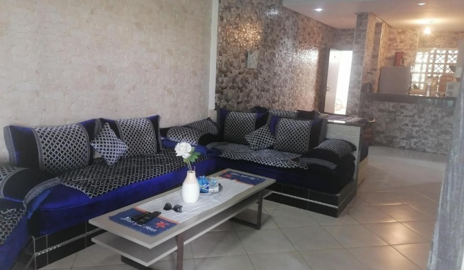 2 bedroom apartment in Assilah City in front of the beach and swimming pool
